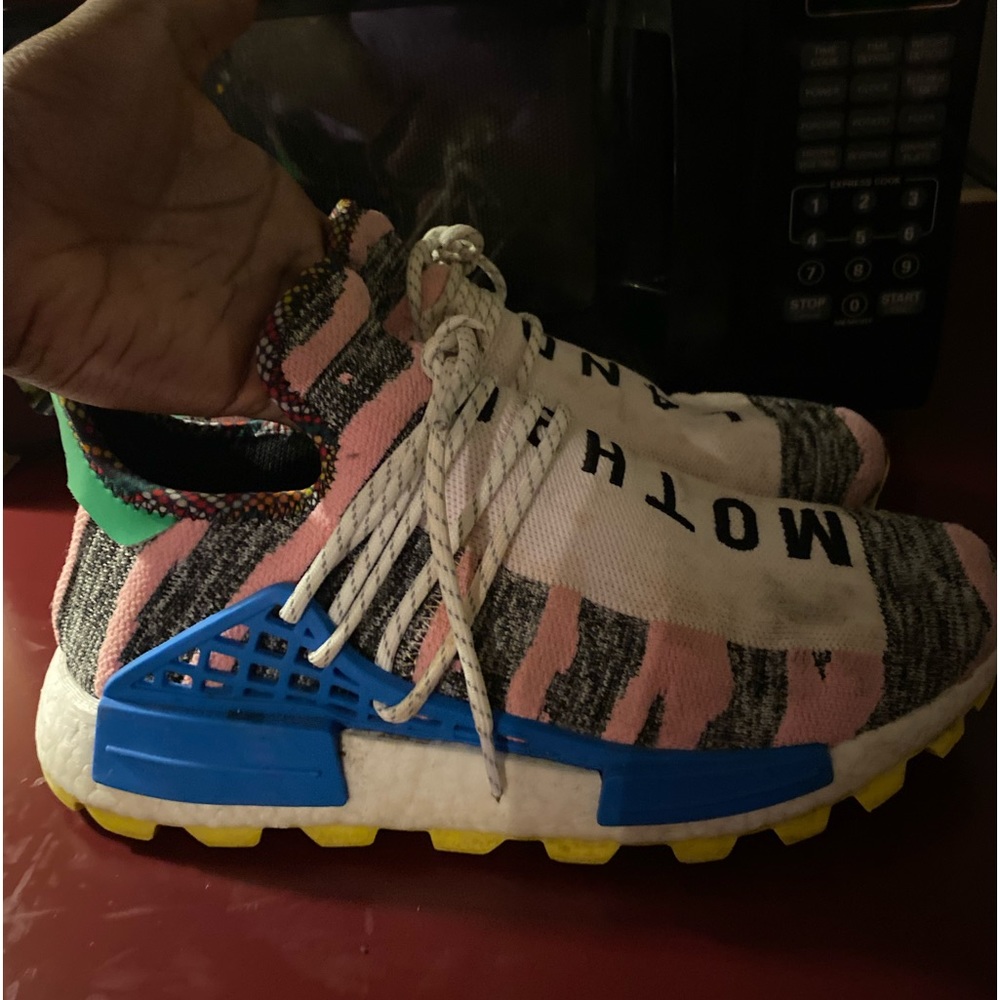 Pharrell NMD Motherlands